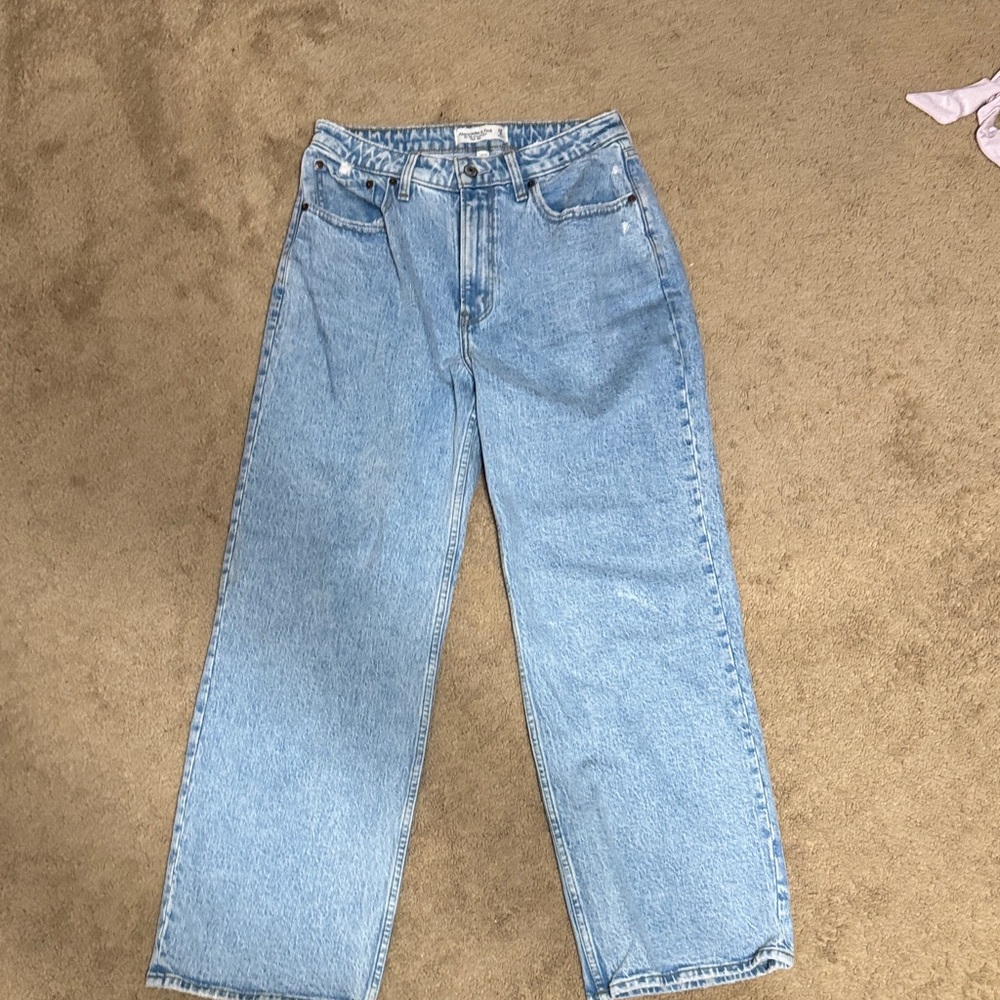 Abercrombie & Fitch Light Blue Straight Leg Jeans: 29 SHORT